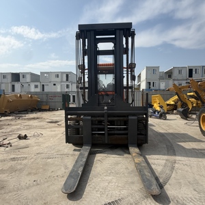 Montacargas Diésel HELI 160 4X4 con Mástil de Tres Etapas y Neumáticos para Uso en Construcción al Aire Libre - Product Image 6