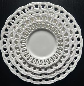 Assiettes de présentation en céramique blanches creuses, service de vaisselle décoratif pour mariage, restaurant, fête, assiettes de luxe personnalisées pour mariage - Product Image 2