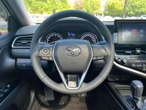 2025 para Toyota Camry Luxury Sedan 2.0L 4 puertas 5 asientos híbrido nuevo coche con dirección izquierda gran oferta coches usados de China - Product Image 5