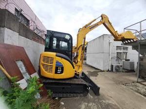Miniexcavadora sobre orugas Komatsu de segunda mano, peso operativo de 5 toneladas con componentes de motor central, condiciones de trabajo, precio bajo, venta - Product Image 2