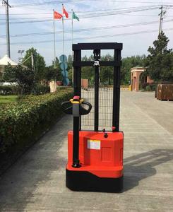 1ton 1.5 Ton 1500 Kg Zelfladende Zelfliftende Draagbare Stapelaar Met 2V Heftruckbatterij Volledig Elektrisch Semi-Elektrisch Voor Magazijnen - Product Image 4