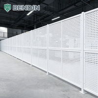 Barrière de sécurité modulaire pour atelier industriel, cloison en métal perforé avec panneau en acier traité thermiquement pour l'isolation industrielle