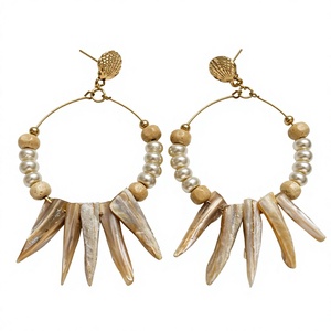 Juego de Aretes y Anillo de Joyería Hechos a Mano para Mujer, Aleación de Zinc, Perlas con Cuentas, Cuentas Coloridas, Diseño de Flor, Chapado en Oro, para Fiestas - Product Image 1