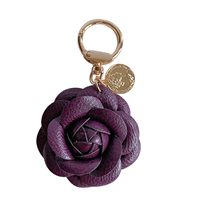 Llavero de Cuero con Forma Irregular y Diseño de Rosas y Camelias, Ecológico, con Impresión Digital, para Múltiples Ocasiones, para Mujer