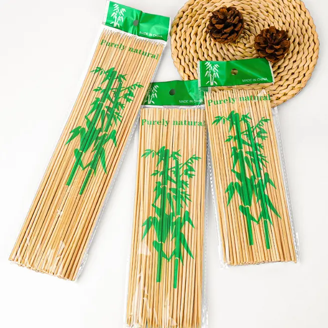 Espeto de bambu descartável para churrasco, bastão de madeira para churrasco de 15 a 50 cm de comprimento, ferramenta essencial para churrasco