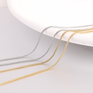 Collar de Cadena de Serpiente de Acero Inoxidable con Forma de Lágrima, 32 mm, Dorado y Plateado, para Uso Diario, Regalo, Joyería - Product Image 5