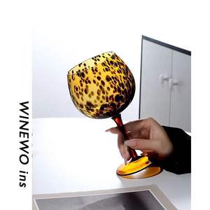 Verre à vin gobelet vintage médiéval à imprimé léopard, fait à la main, élégant, pour vin rouge, capacité de 301 à 400 ml - Product Image 4