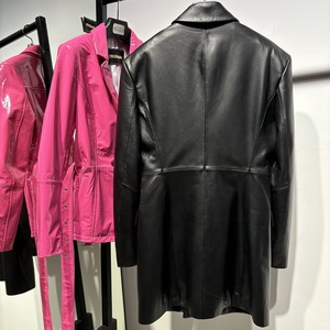 2024 primavera e autunno ufficio <span class=keywords><strong>donna</strong></span> giacca giacca di <span class=keywords><strong>pelle</strong></span> nera giacca di <span class=keywords><strong>pelle</strong></span> per le donne vera <span class=keywords><strong>pelle</strong></span> di montone - Product Image 4