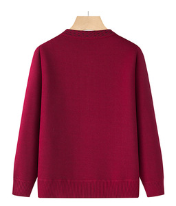 Ropa de <span class=keywords><strong>abuelas</strong></span> para mujer, suéter de cuello redondo con bordado Floral y punto grueso acolchado de invierno para mamá, cárdigan de otoño - Product Image 4