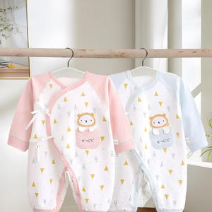 Vente chaude Usine Enfants Cintres En Bois Bébé Cintres pour Garçons et Filles Nouvellement Conçu avec Sac de Rangement pour Garde-Robe Utilisation - Product Image 5