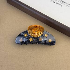 Pinzas de Pelo de Acetato con Diseño de Dibujos Animados, Pinza de Pelo con Forma de Girasol, Estrella, Caracol y Tiburón para Mujer - Product Image 6