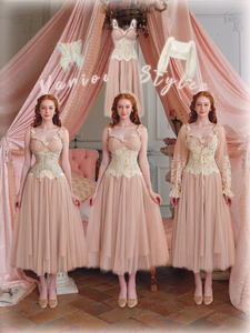 فستان ديزى ويند بيل بتصميم فرنسي أنيق من الدانتيل والكشمير بدون حمالات مزين بالماس بطول الأرض بخصر إمبراطوري وذيل طويل - Product Image 4