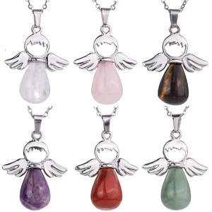 Collana con Ciondolo Angelo in Pietra Naturale, Delicato Charm in Gemma, Gioielli Spirituali Boho Fatti a Mano per Donne, Regalo Casual Quotidiano - Product Image 5