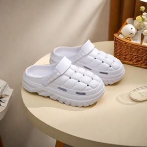 Sandales d'été pour femmes à semelles épaisses en EVA, antidérapantes, pour la plage, nouvelle collection - Product Image 1