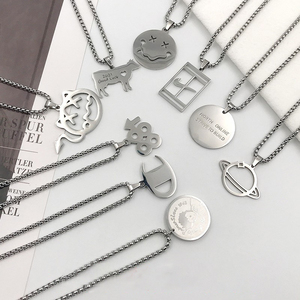 Collana con Ciondolo Personalizzato in Acciaio Inossidabile, Gioielli su Misura in Argento Puro, Lettere Tridimensionali 3D Incastonate di Diamanti - Product Image 4