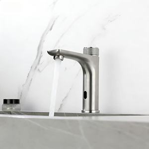 Robinet de lavabo intelligent de luxe moderne à capteur sans contact, robinet de salle de bain automatique monotrou doré en acier inoxydable, économiseur <span class=keywords><strong>d</strong></span>'<span class=keywords><strong>eau</strong></span> - Product Image 6