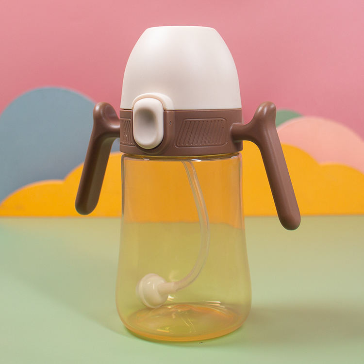 สีน้ำตาล