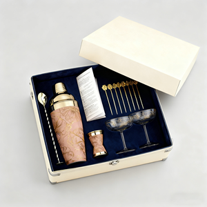 Set di Cocktail <span class=keywords><strong>Shaker</strong></span> Bar personalizzato per Cocktail in vetro oro Martini <span class=keywords><strong>Shaker</strong></span> con gli occhiali Jiggle per Home Bar - Product Image 1
