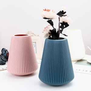 Pot de fleurs en plastique imitant, Texture verticale, artisanat nordique, vente en gros - Product Image 4