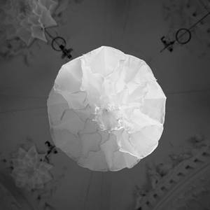 Piccolo fiore di sollevamento automatico creativo lampada di plastica petalo tessuto lampadario per la Hall dell'hotel decorazione luci pendenti - Product Image 3