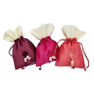Portable Makeup Bag Travel Toiletry Beauty Organizer Lightweight Design with Multiple Compartments for Easy <b>Storage</b> Korean - Product Image 1