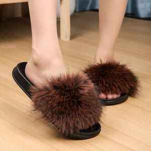 BreezeStep Gökkuşağı Modası Düz Sandaletler Tüylü ve Kabarık Özelleştirilebilir Gerçek Kürk Terlikler Kadınlar İçin Kışlık Açık Burun Kaymaz - Product Image 5