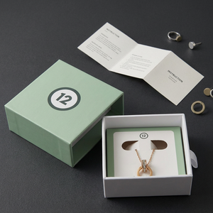 Boîte cadeau en papier pour bijoux, avec logo personnalisé, luxueuse, recyclable, avec tiroir, doublure imprimée quadricolore pour bagues - Product Image 1