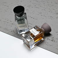 Flacon de parfum de luxe à base épaisse 30ml 80ml 100ml en verre transparent lourd, flacon de parfum vide élégant avec bouchon mat personnalisé