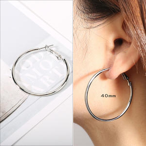 Nouvelle Collection Grandes Boucles d'Oreilles Créoles Cercles Exagérés Lisses <span class=keywords><strong>Or</strong></span> Rondes Tendance pour Femmes - Product Image 2