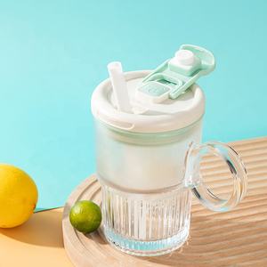 Venta al por mayor <span class=keywords><strong>de</strong></span> <span class=keywords><strong>vasos</strong></span> para beber café, taza mezcladora <span class=keywords><strong>de</strong></span> proteínas, <span class=keywords><strong>vasos</strong></span> para botellas con pajita y tapas - Product Image 5