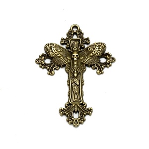 Colgante de Filigrana Gótica de Aleación de Zinc con Cruz de Mariposa de la Muerte, 51x37mm, Plata Antigua, para Collar de Halloween Temático de Brujería - Product Image 3