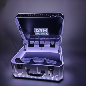 Logotipo colorido personalizado 3 botellas de luz LED Botella Presentador VIP LED Caja de champán Maleta Club nocturno Novedad Regalo Estuche de transporte - Product Image 4