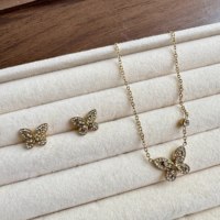 Ensemble collier et boucles d'oreilles papillon polyvalent en acier inoxydable haut de gamme, plaqué or 18 carats, bijoux mignons pour mariage et soirée