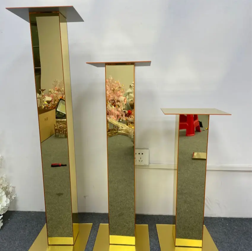 Wedding Decoration Mirror Gold Acrylic Tall Pillar Flower Stand For Wedding Christmas Table Centerpieces