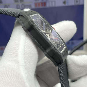 นาฬิกาข้อมือผู้ชายอัตโนมัติรุ่นใหม่ระดับไฮเอนด์ RM 6702 หรูหรา สไตล์ฮิปฮอป ตัวเรือนคาร์บอนไฟเบอร์ เรืองแสง กันน้ำ พร้อมกลไก ETA สายไนลอนและยาง - Product Image 4