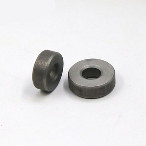 แหวนรองโลหะคุณภาพสูง รุ่น Q235 เหล็กกล้าคาร์บอน ผิวเรียบ เกรด B GBT 97.3-2000 สำหรับงานหนัก - Product Image 1