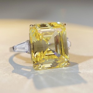 Anello Solitario Trendy in Argento Sterling 925 con Zirconia Cubica da 28 Carati, Colori Vari, per Matrimonio e Uso Quotidiano Femminile - Product Image 2