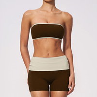 Nouvelle Collection 2026 : Ensemble Sportif Femme Tendance pour l'Été – Soutien-Gorge Tube et Short Taille Haute Pliable pour Yoga et Fitness (Vente en Gros)