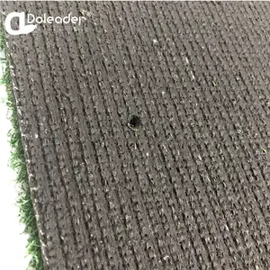 高密度10毫米聚丙烯高尔夫人造草短草10毫米桌垫8毫米泡沫背衬尼龙地毯合成草皮