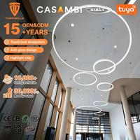 Lustre circulaire LED moderne de style nordique en acrylique et aluminium, série 6000, diamètre personnalisé pour la décoration de chambre d'hôtel