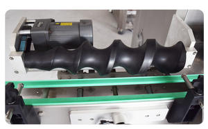 Máquina aplicadora de etiquetado de envoltura de etiquetas de manga retráctil de película de PVC de calor de botella PET de bebida de agua Mineral automática - Product Image 2