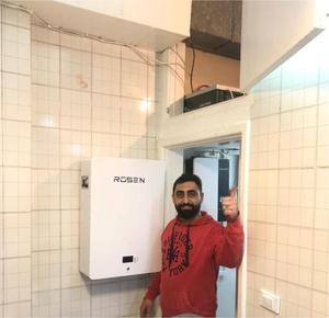 Système solaire hybride pour maison 10 kW avec batterie RS10KW-HY Système solaire hybride 10 kW - Product Image 4