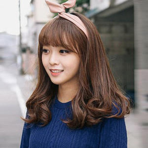 วิกผมสังเคราะห์แบบไหมด้านสไตล์เกาหลีแบบใหม่สำหรับผู้หญิง ผมสั้น<span class=keywords><strong>ทรง</strong></span>บ๊อบ ผม<span class=keywords><strong>ยาว</strong></span>ปานกลางแบบลอน มี<span class=keywords><strong>หน้าม้า</strong></span> - Product Image 3