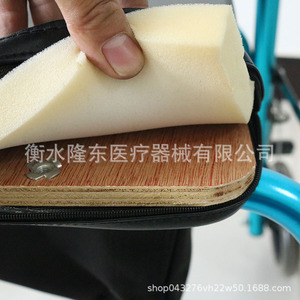 Déambulateur à quatre roues en alliage d'aluminium Xuhaode avec siège pliable pour personnes âgées - Product Image 4