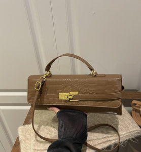 Women's <b>bag</b>, high-end large capacity handbag, fashionable crossbody <b>bag</b>, exquisite shoulder <b>bag</b> - Product Image 3