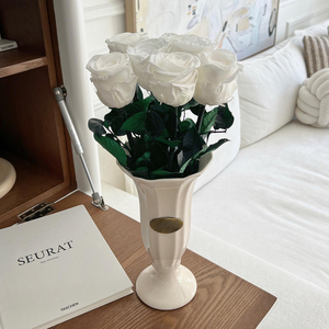 7pcs fleur infini pour la décoration de la maison vénus 12pcs éternelle rosas preservadas pour toujours préservé <span class=keywords><strong>rose</strong></span> avec tige <span class=keywords><strong>dans</strong></span> un <span class=keywords><strong>vase</strong></span> en céramique - Product Image 2