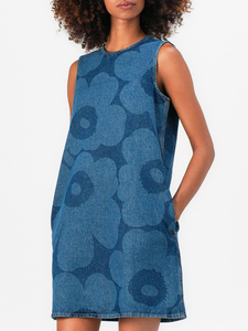 Vestido Mini Vaquero Sin Mangas para Mujer, Estampado Floral Oversize en Tono sobre Tono, Corte A-Line, Cuello Redondo, Bolsillos Laterales, Casual, Venta al por Mayor OEM - Product Image 3