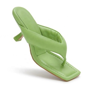 Женские пляжные шлепанцы с квадратным носком - Product Image 5