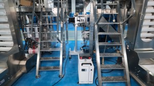 Machine d'emballage verticale automatique de qualité alimentaire à prix d'usine pour granulés 500g <span class=keywords><strong>1kg</strong></span> (noix, pistaches, grains de café, bonbons, graines) - Product Image 2