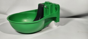 Nouvelle Abreuvoir Automatique Épaisse en <span class=keywords><strong>Plastique</strong></span> avec Sonnette pour Bétail, Chevaux, Chèvres, Moutons – Idéal pour l'Élevage - Product Image 4